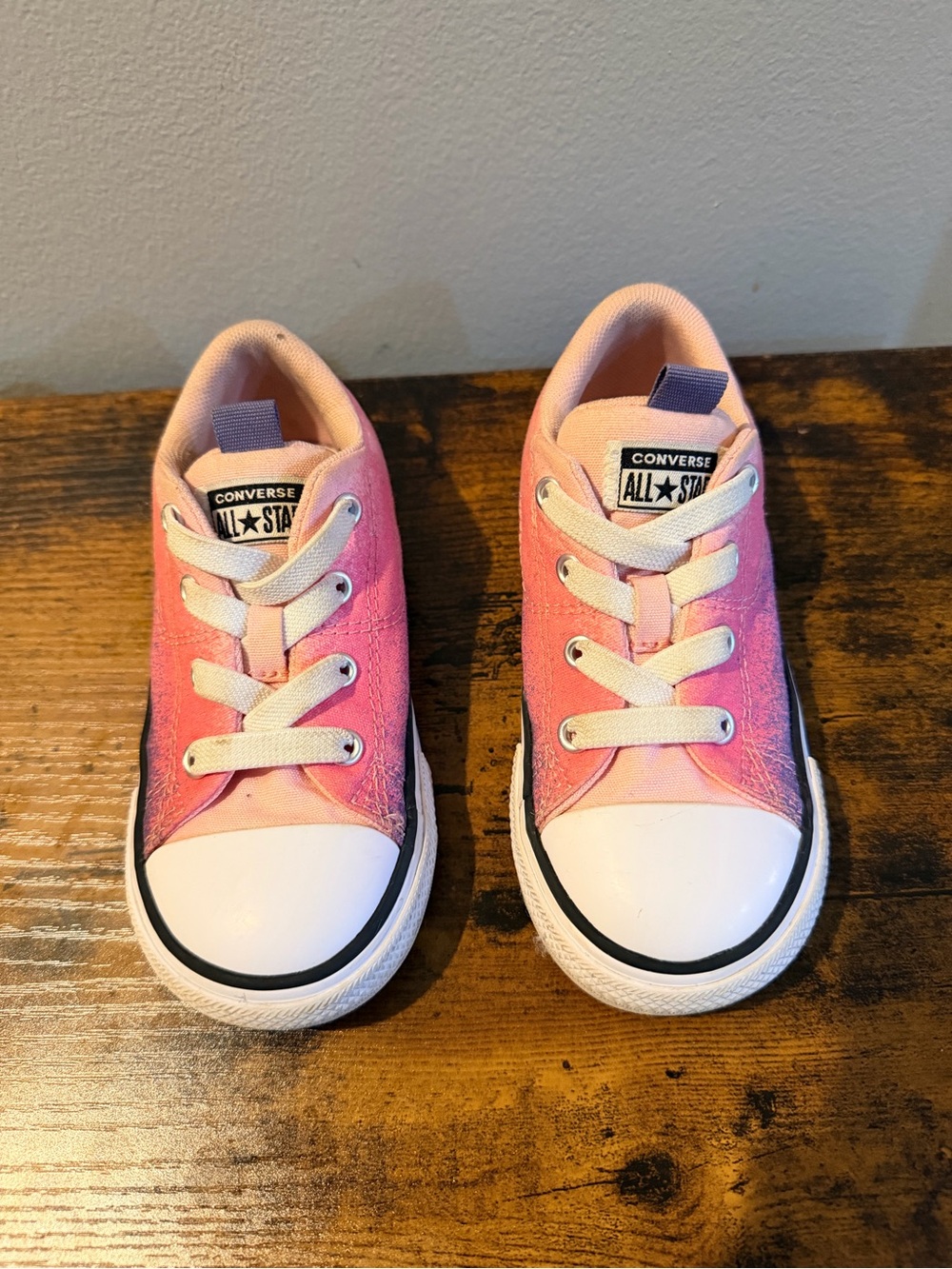 Converse Chuck Taylor All Star Girls Pink Ombre Low Top Sneakers Size 9C